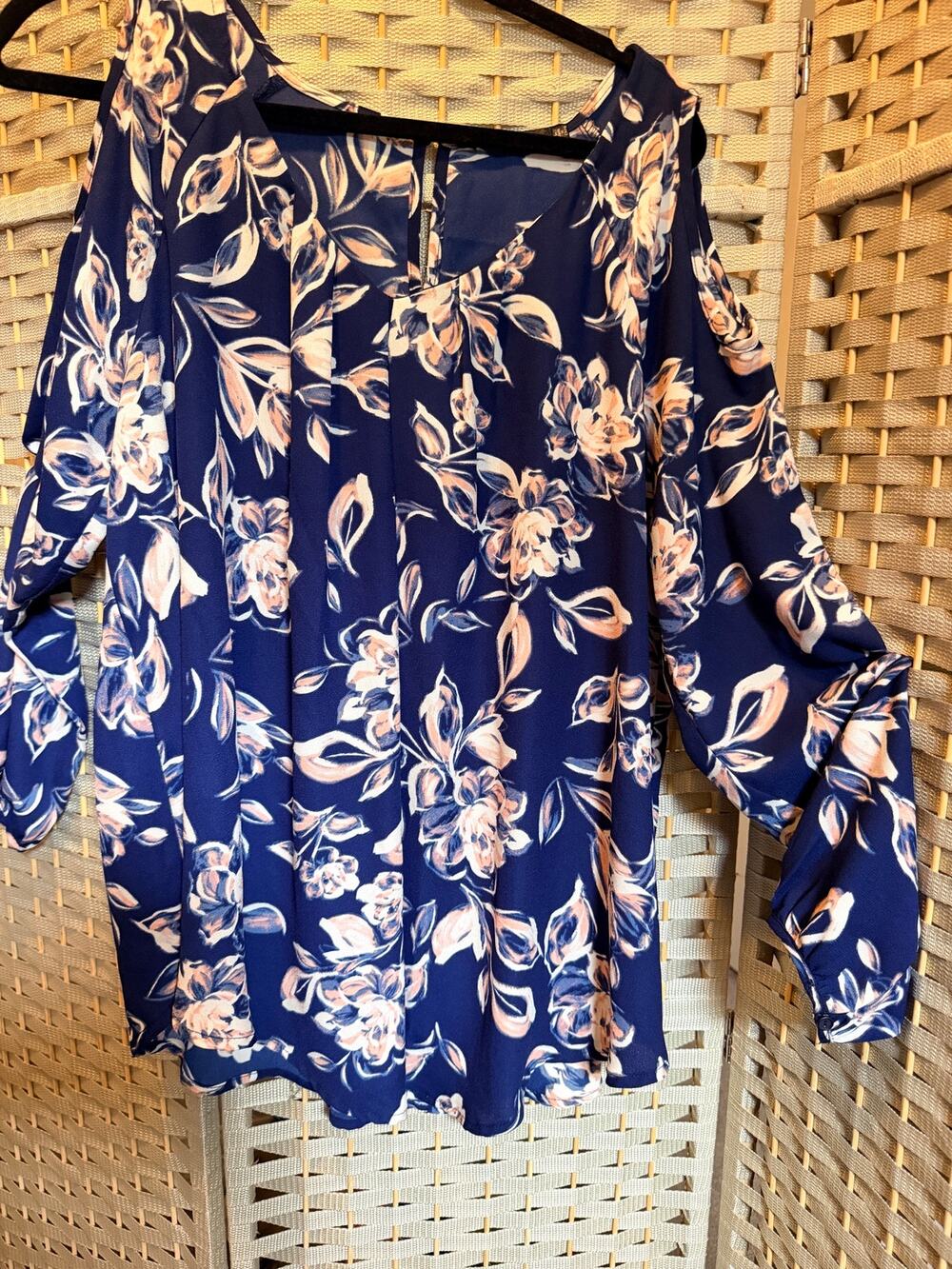 Doe & Rae Women's Navy Floral Large Cold Shoulder Blouse Long Sleeve Boho Top